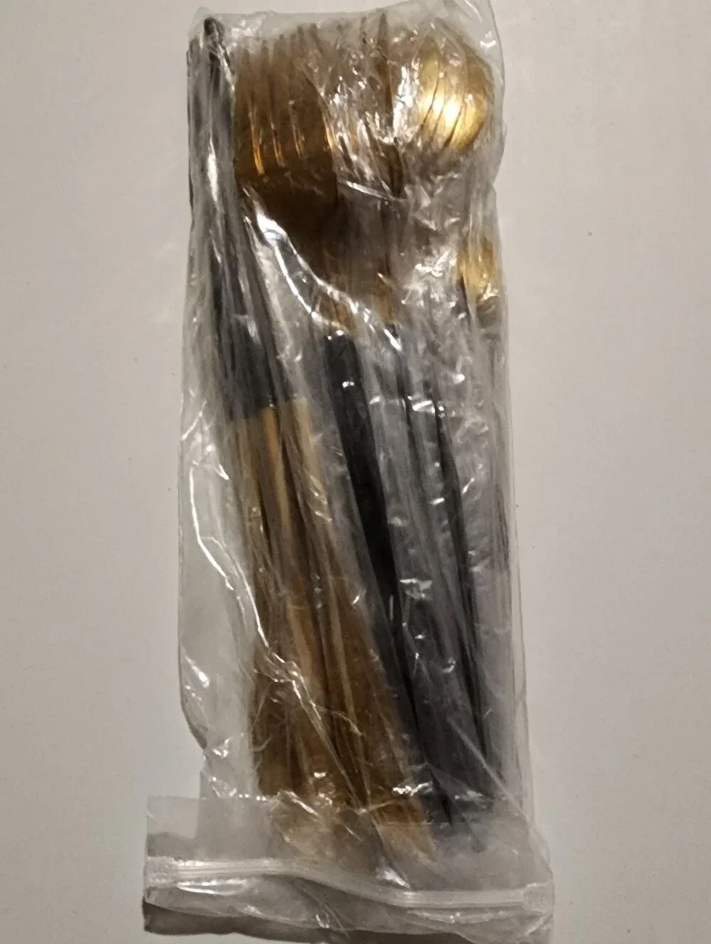 24 Piece Cutlery Set Service Of 6